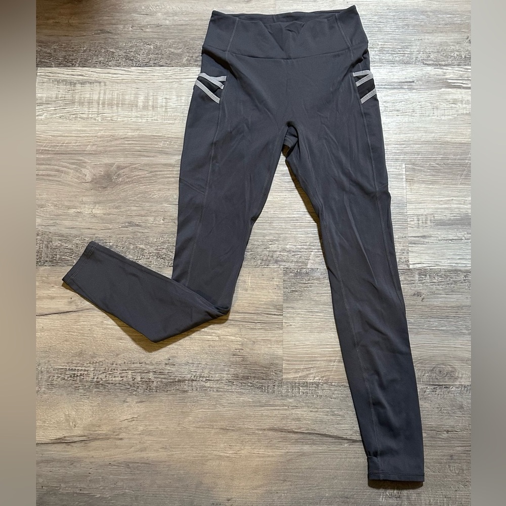 Motion 365 by Fabletics Leggings Gray & White Women’s Size S/M Approx. Pockets